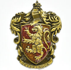Yaxa sancağı \ Harry Potter iron Pin Gryffindor