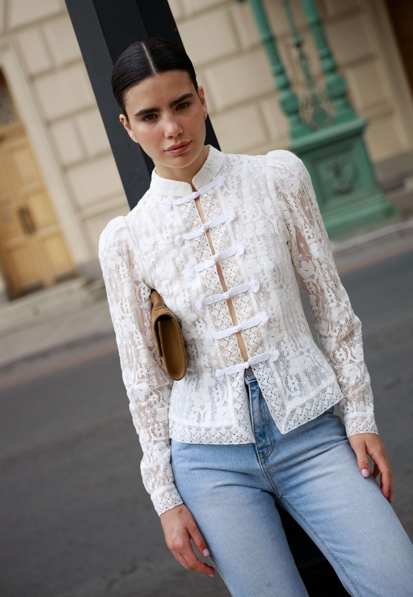 Жакет из кружева белый