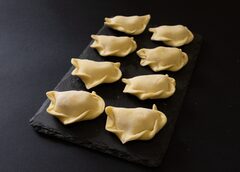 Вареники с сыром сулугуни Домашняя кухня 0,5кг