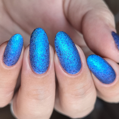 He Likes It Cold (LE)