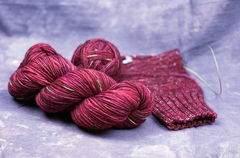 Носочная пряжа ручного окрашивания «Борщ»