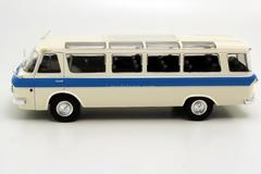 ZIL-118 Yunost white-blue 1:43 DeAgostini Auto Legends USSR #28