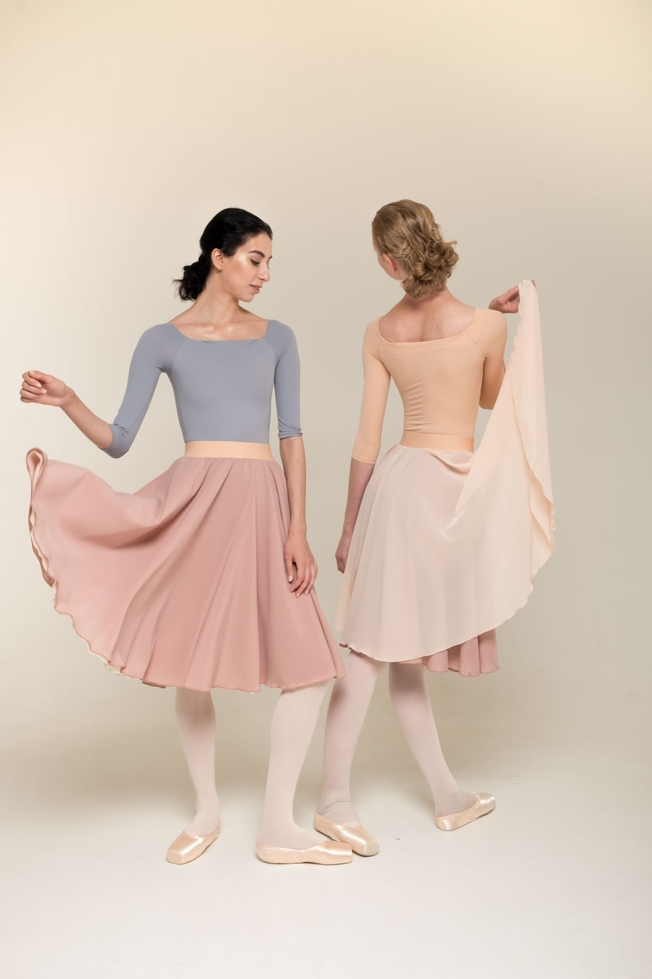 One-of-a-kind two-sided rehearsal skirt B9