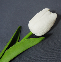 Тюльпаны искусственные, как живые, Белые, латексные (силиконовые), 34 см, букет из 9 штук.