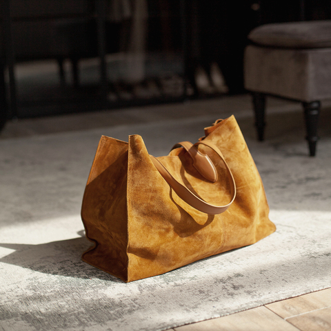 Шоппер Boheme из замши горчичного цвета