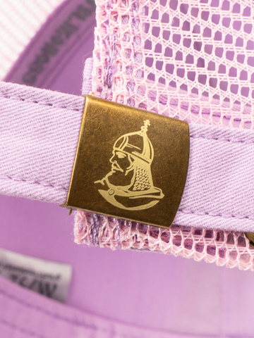 Бейсболка с сеткой «Медвежий Русский След» розового цвета с 3D вышивкой лого