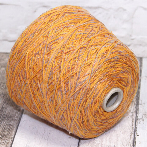 Смотка меринос/вискоза/люрекс/кидмохер 180 оранжевый