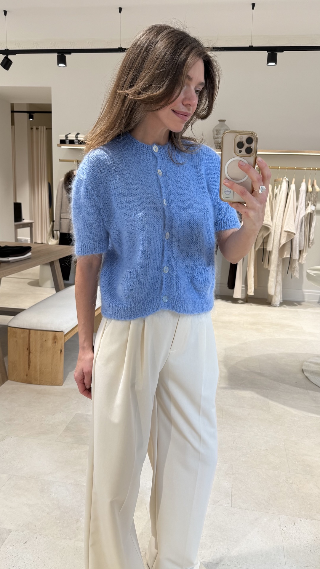 Кардиган ручной вязки с кармашками