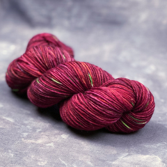 Носочная пряжа ручного окрашивания «Борщ»