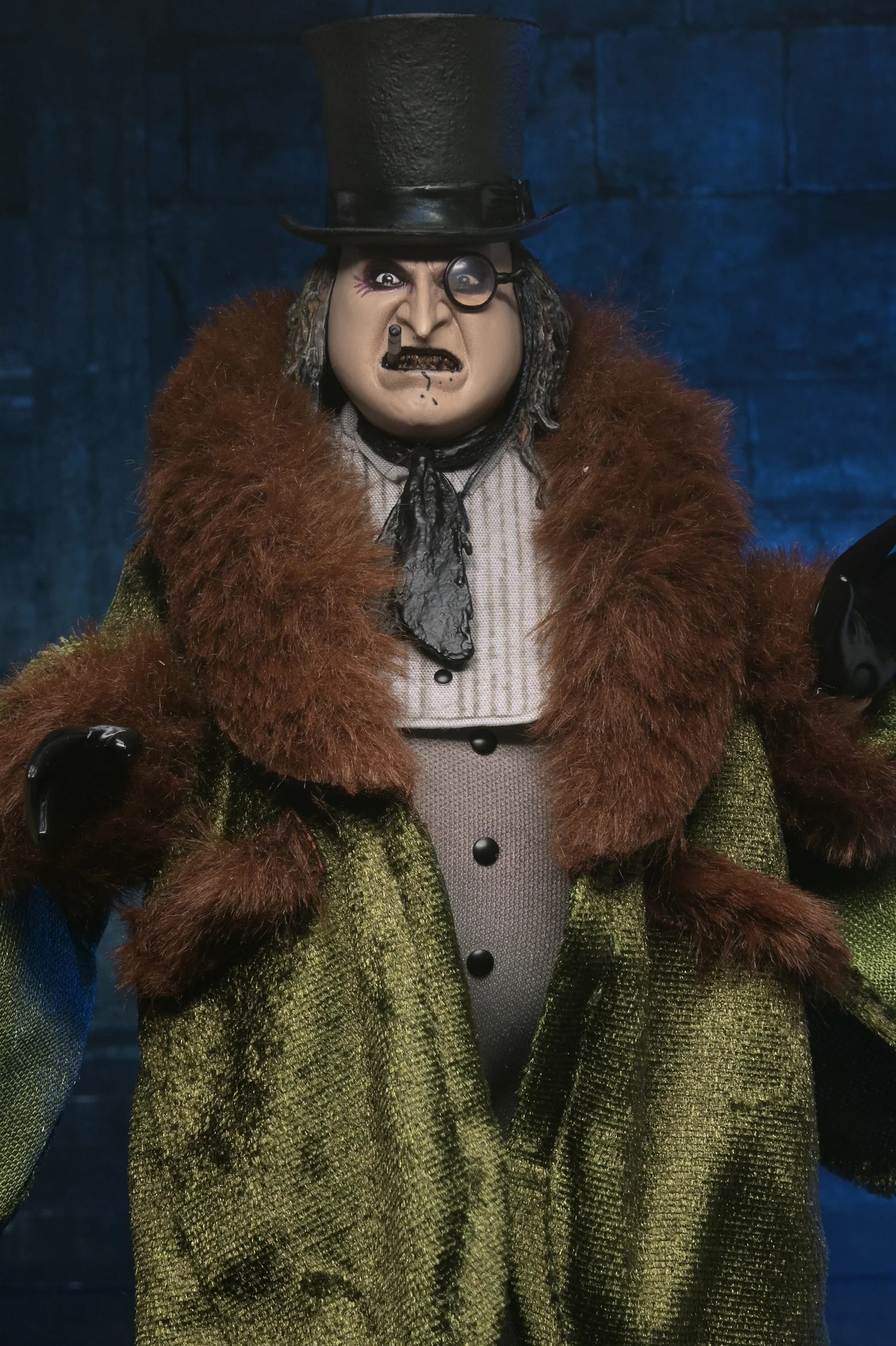 Фигурка Пингвин из фильма Бэтмен Возвращается 1992 Neca