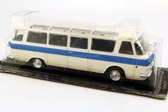 ZIL-118 Yunost white-blue 1:43 DeAgostini Auto Legends USSR #28