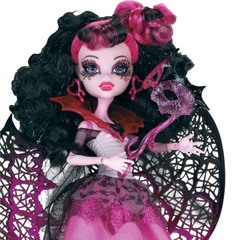 Дракулаура. Монстры Рулят