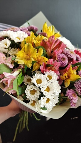 Букет в полевом стиле