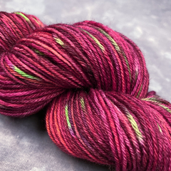 Носочная пряжа ручного окрашивания «Борщ»