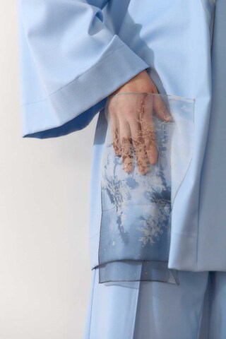 Костюм: жакет кимоно свободного кроя + брюки 