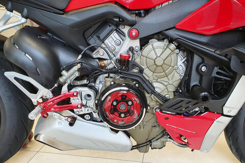 CNC Racing Крышка двигателя - картер Ducati Streetfighter V4 2022