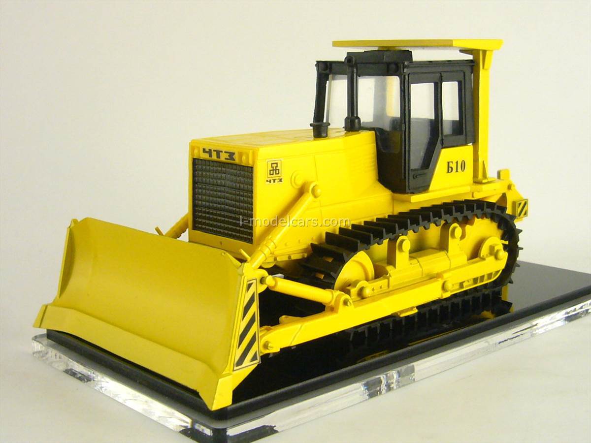 Promtractor MODEL CARS ChTZ UralTrac Bulldozer-loosening aggregate B10.0010EN with ...