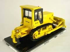 ChTZ UralTrac Bulldozer-loosening aggregate B10.0010EN with single ripper 1:43 Promtractor