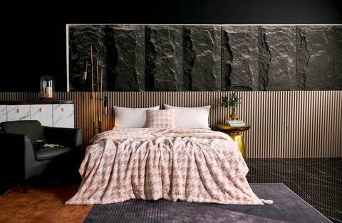 Плед 160x220 Sofi De MarkO Эрнесто пудрово-розовый