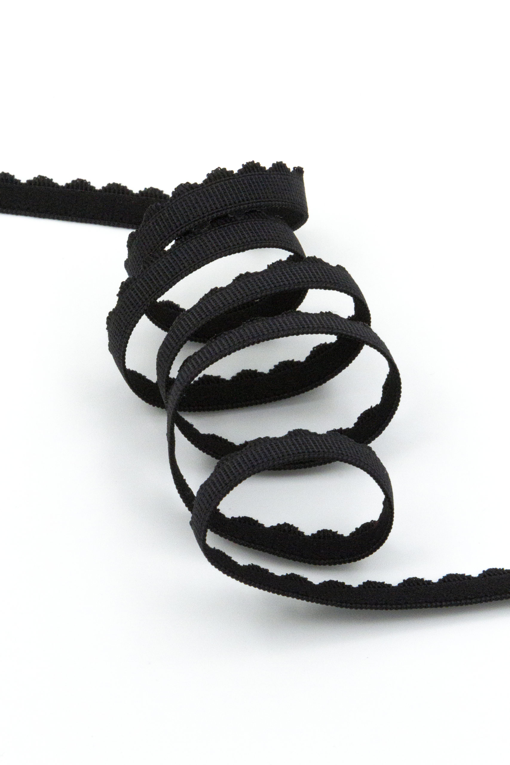 Резинка отделочная чёрная ажурная ширина 10 мм с учетом фестона Lauma (Латвия)