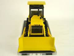 ChTZ UralTrac Bulldozer-loosening aggregate B10.0010EN with single ripper 1:43 Promtractor