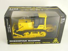 ChTZ UralTrac Bulldozer-loosening aggregate B10.0010EN with single ripper 1:43 Promtractor