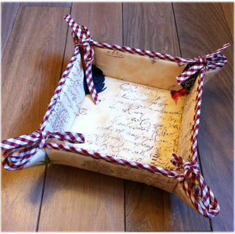 Хлебница 17х17 Old Florence Gallo с красным кантом