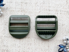 Пряжка трёхщелевая усиленная РОМ пластик, 2,5 см, 3,9 гр, хаки