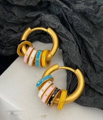 sergi-kongo-style-by-celine-s-podveskami-kolechkami-s-cvetnoj-ehmalyu