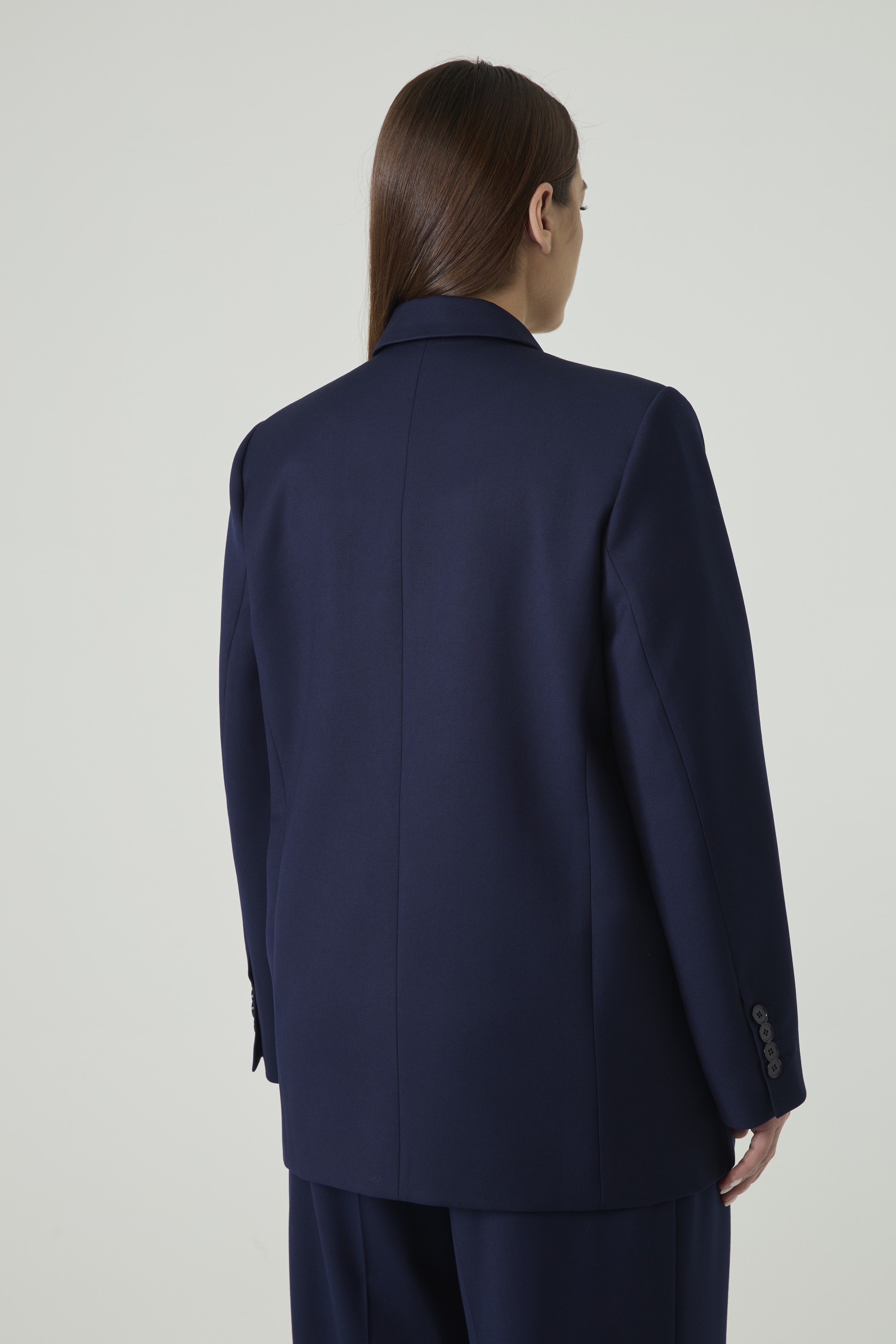 Жакет двубортный, темно-синий