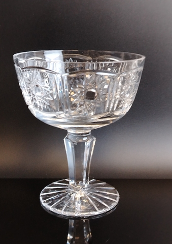 Ваза конфетница на ножке хрустальная, алмазная грань, геометрический орнамент, винтаж СССР 1970-1990 гг