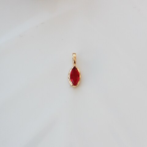 Подвеска Маркиз с красным фианитом, 14*5 мм, позолота, П387