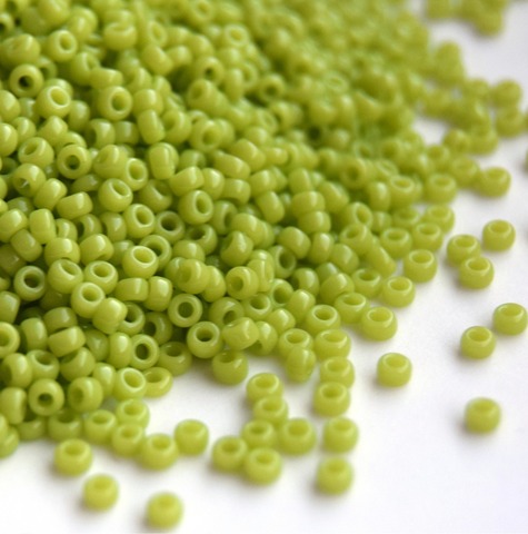 RR-0416 Бисер круглый Миюки 11/0 Салатовый непрозрачный /Miyuki round 11/0 Opaque Chartreuse