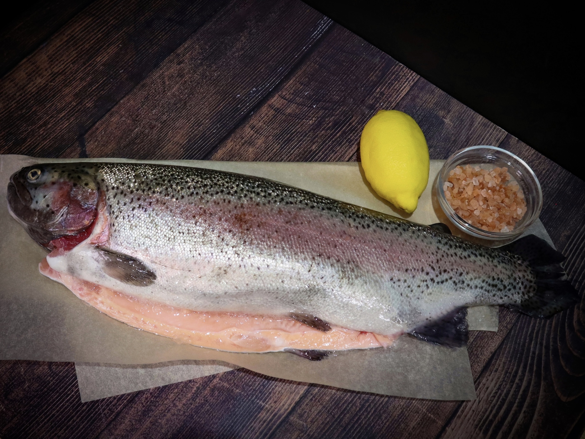 чукотский автономный округ, иультинский район, пос. форелевка. форелевка. форелевка. пельмени на деревянной доске или тарелке на новогодний стол.