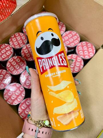 Чипсы Pringles Cheesy Cheese со вкусом сыра, 110 гр