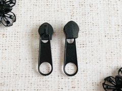 Бегунок спираль для водооталкивающей молнии, Т10, чёрный