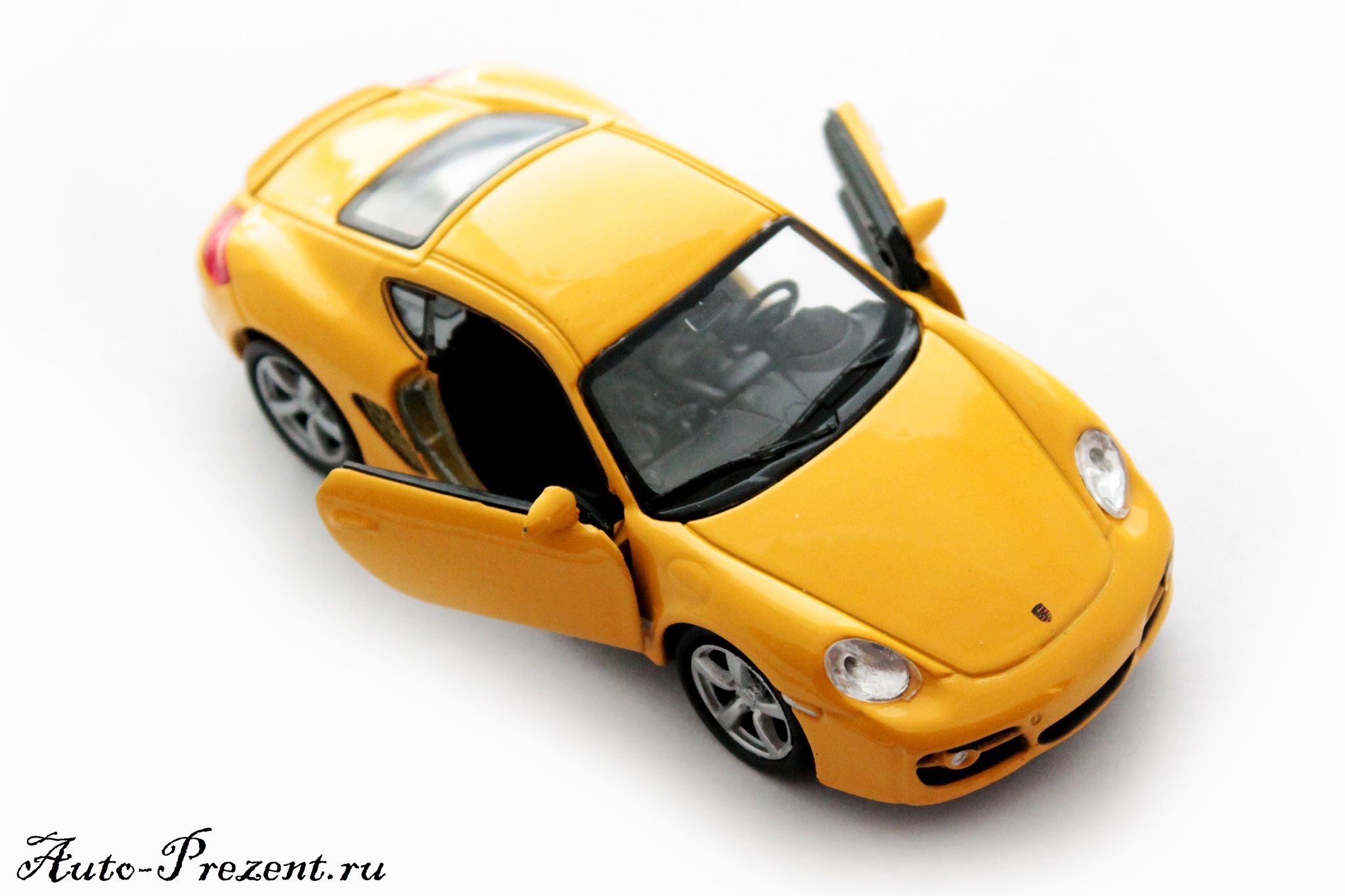 Модельки машинок. Porsche Cayman Welly. Легковой автомобиль Welly Porsche Cayman s (52224) 1:60. Игрушка Weely желтый порш. Маленькая желтая игрушечная машинка.