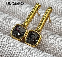 Серьги UNO de 50 с квадратными вставками