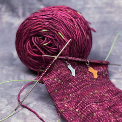 Носочная пряжа ручного окрашивания «Борщ»