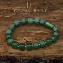 Авторский браслет из зелёного нефрита