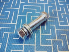 Болт QUATTRO ELEMENTI компрессоры крепления колеса (ресивер 16-50л),кроме Torre (770-209-049)