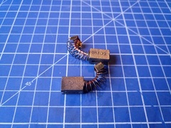 Щетка графитовая DDE ET950CD/EB1000RD