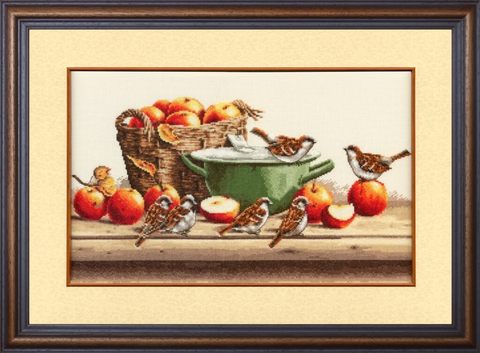 Воробьи и яблоки Золотое Руно З-060¶Яблоко - символ любви и плодородия из-за своей красоты и сладког