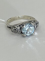 Розы-топаз (кольцо из серебра)