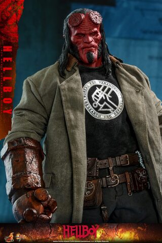 Фигурка Коллекционная Хэллбой масштаб 1/6 Hot Toys