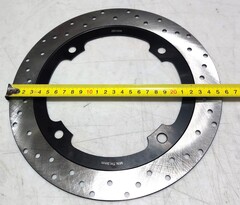 Задний тормозной диск на Honda 750 XRV AFRICA TWIN 1990-г.в.
