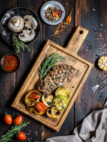 Grill Lightly Scorched Serving Board