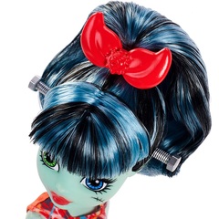 Аливия Штейн и питомец Гигаватт. Семья монстров