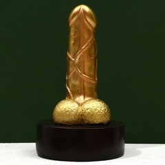 Фигура сувенир «Сильной и независимой», 18+, 15,5 х 7 х 9 см