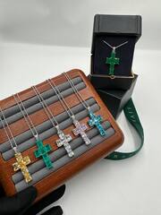 Крест GRAFF из серебра 925 пробы на цепочке с желтыми цирконами бриллиантовой огранки